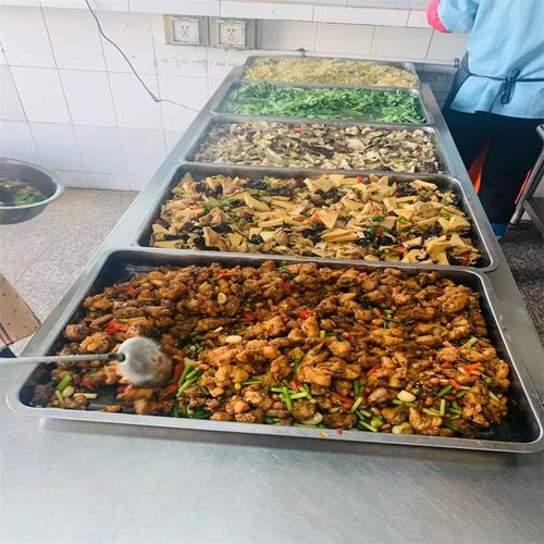 泰兴工厂盒饭配送厂家价格-泰州国丰餐饮管理