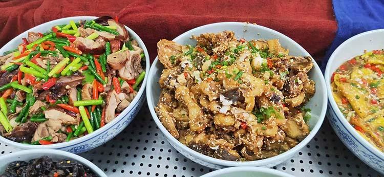 工厂饭堂承包供应商贴心的服务丰富的口味,让食堂外包企业满意餐饮